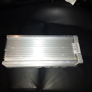 2006 BMW 650ci radio and amp